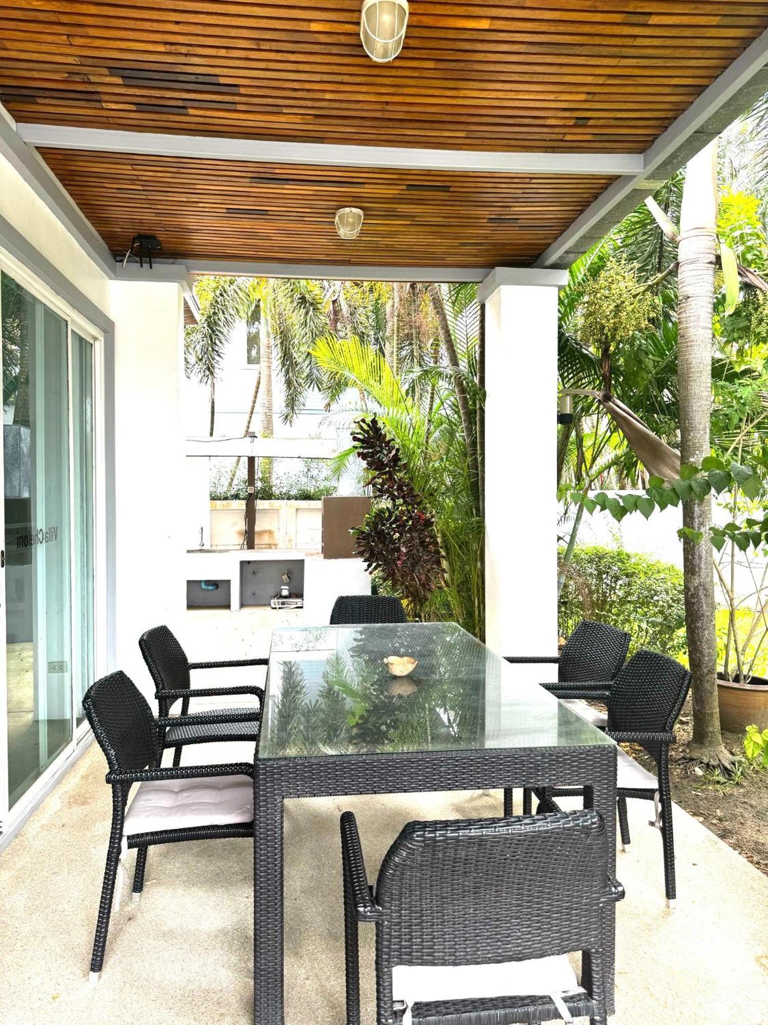 Villa Cheloni 2 Bedrooms Kamala Beach Exteriör bild