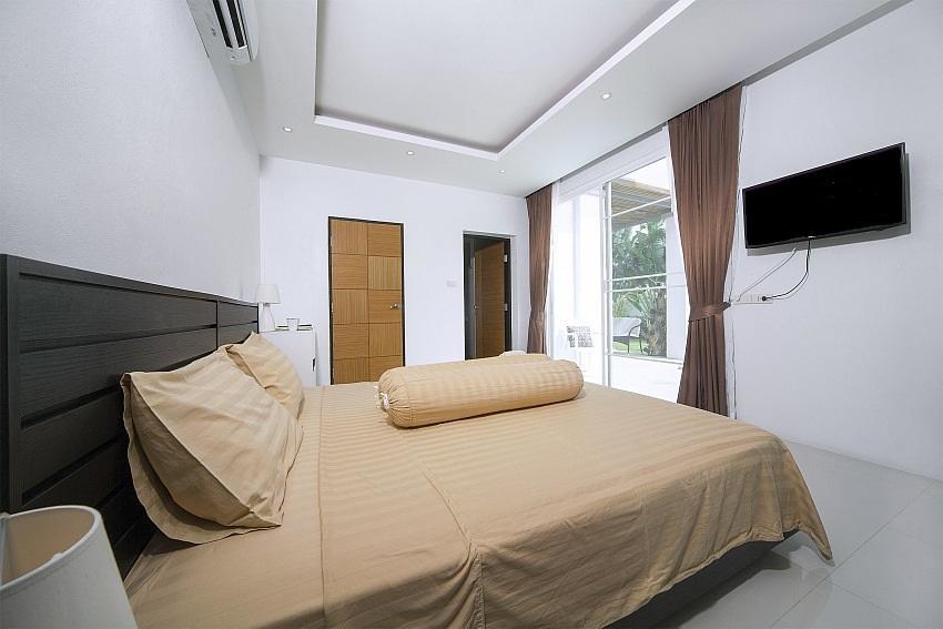 Villa Cheloni 2 Bedrooms Kamala Beach Exteriör bild